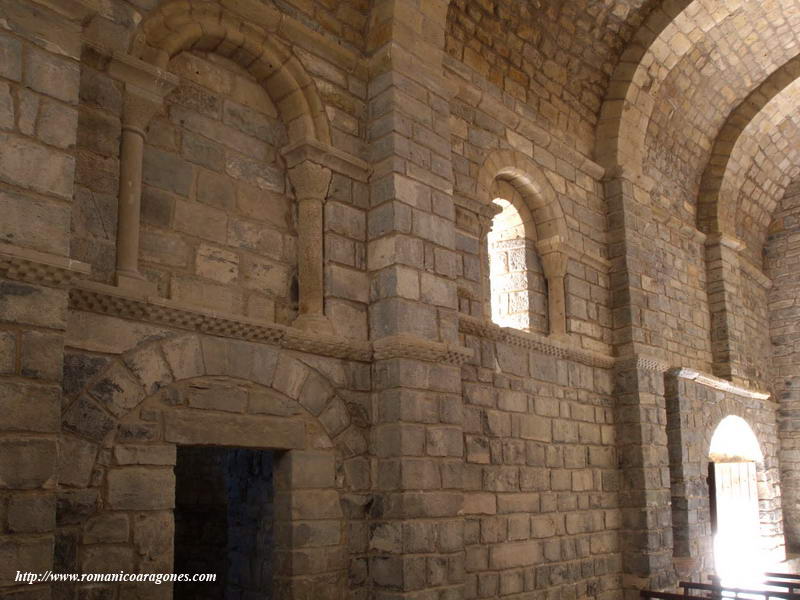 LATERAL SUR AL INTERIOR